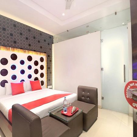 Oyo 14829 Hotel J Cruise Ludhiana Exterior foto